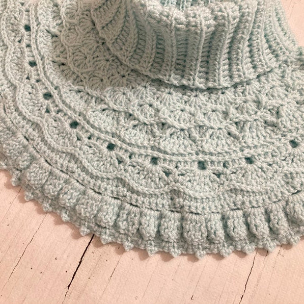 Frozen Beauty Neck Warmer Crochet Pattern